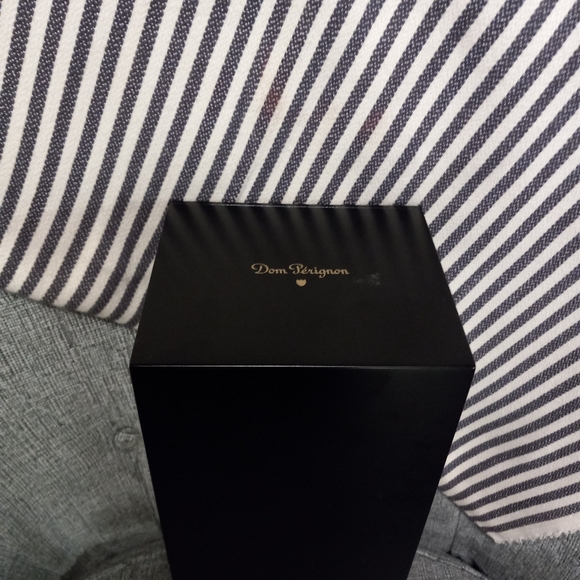 Dom Perignon Box - Picture 3 of 5